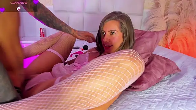 Živý XXX chat BritneyAndMaleth