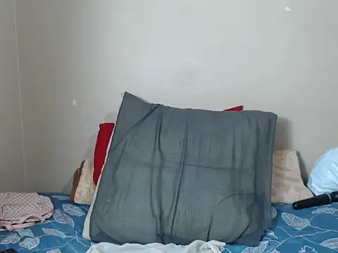 BadGirlMona 现场XXX聊天