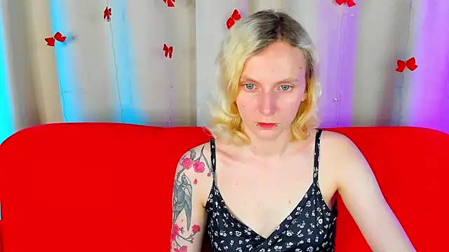 LikiLips Adlı Modelin Canlı XXX Sohbeti