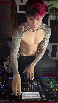 Show modela dylan_wels na web-kameri