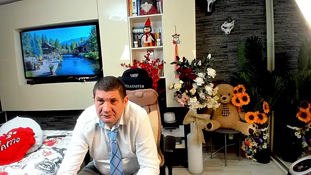 SpartacusDaddy48 live XXX chat