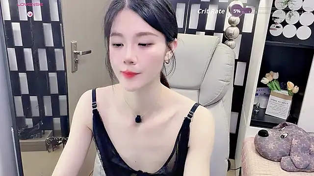 Yueyue-MM's Live XXX Chat