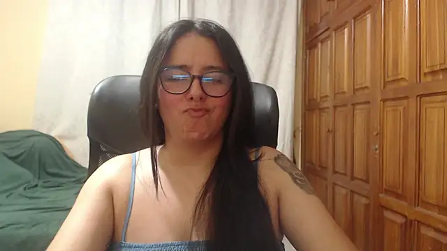Chat +18 de Venus_cat_ ao vivo