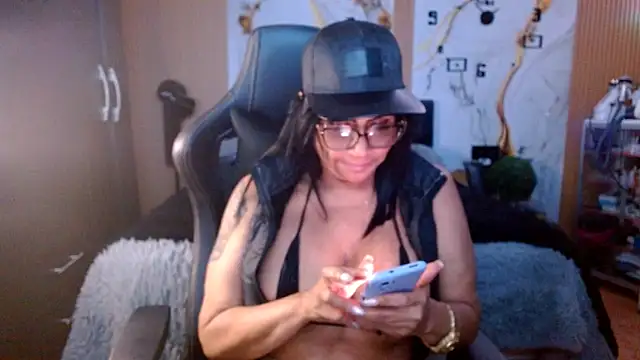 prince-demion's Live XXX Chat