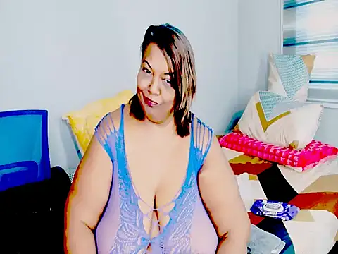 Sassy_Tassy's Live XXX Chat
