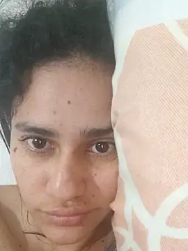 girl_tits Adlı Modelin Canlı XXX Sohbeti