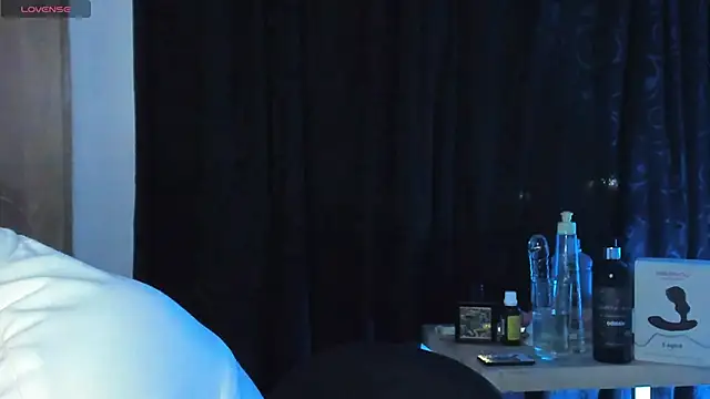 manu__05 在線直播表演