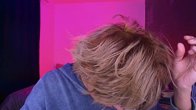 Aronn_44 现场XXX聊天