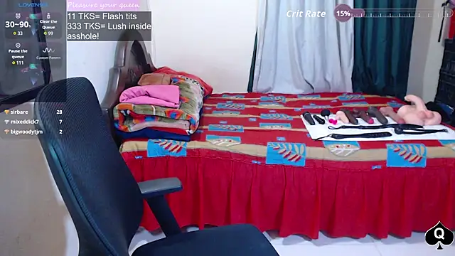 Robin_H00t_2's Live XXX Chat