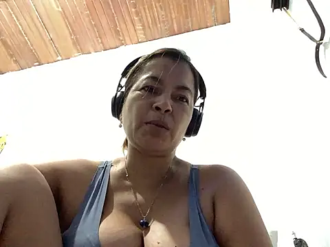 Chatroom XXX en direct de Jlo_69