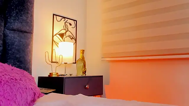 Živá chatovací místnost Violetta_Ficher