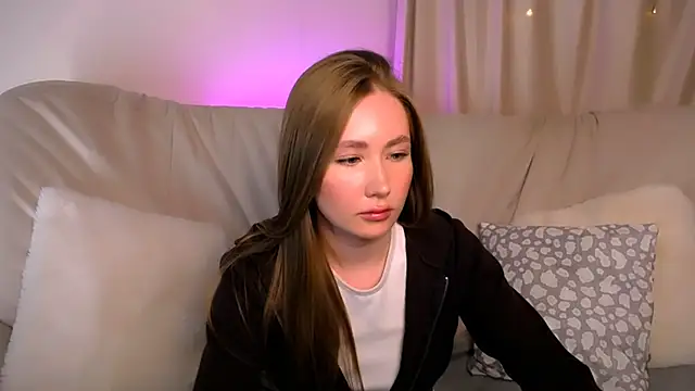 Živá chatovací místnost EllyColins