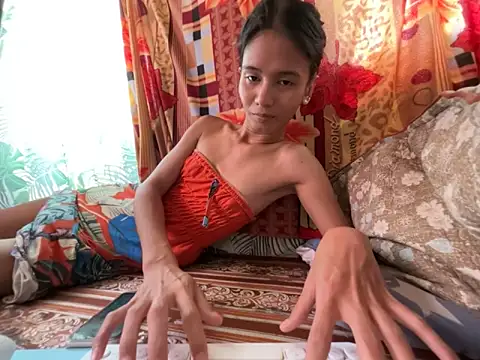 asya_chris' Webcam Show