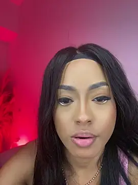 Webkamerová show Saraah_bosh