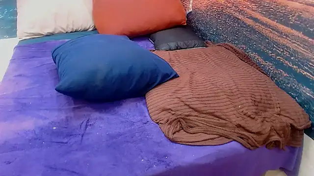 EMBER_FOX Adlı Modelin Canlı XXX Sohbeti