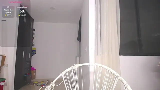 Chat +18 de Leslie_Bussh_ ao vivo