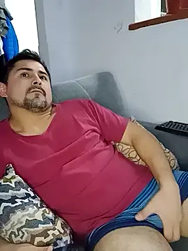 Bradd_32 在線直播表演