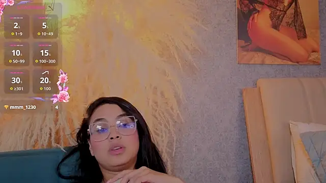 Lucia_Brown_'s Live XXX Chat