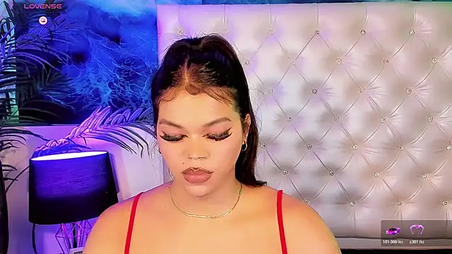 Keira_Fox31 লাইভ XXX চ্যাট