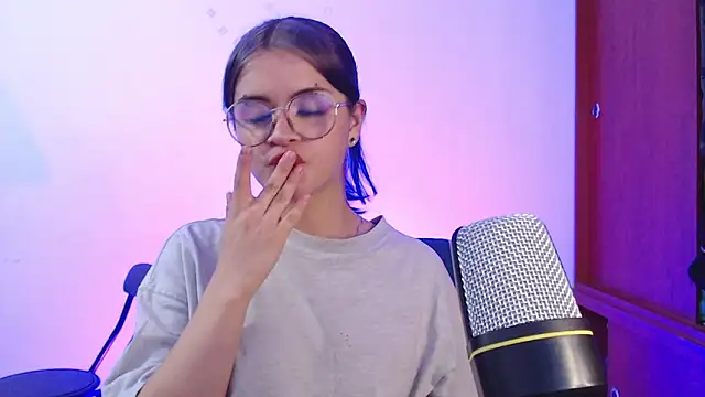 Raventh_ Live XXX-Chat
