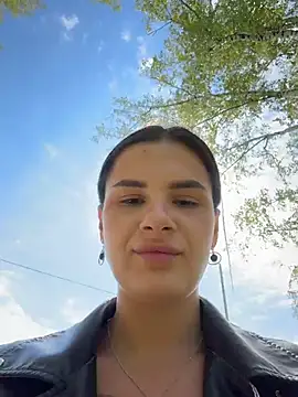 Chat +18 de MiraReach ao vivo