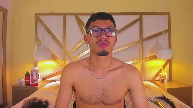 XXX chat uživo modela Jaxon_Carter