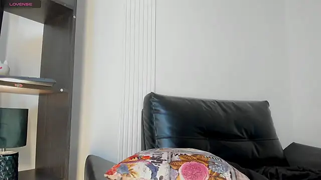 Channel_Mills live XXX chat