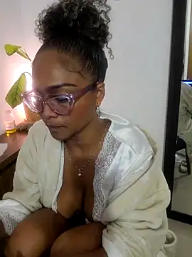Chat XXX en directo de BiiancaEstradaa