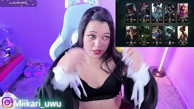 Ahri_Elderwood's Live XXX Chat