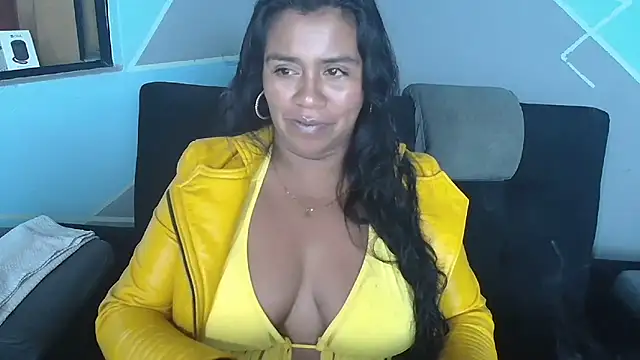 Chat +18 de saggil23 ao vivo