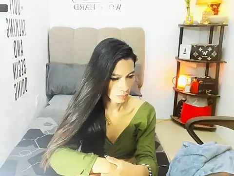 Show Webcam de Trixie_Mattel21