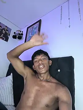 santinaughty Webcamshow