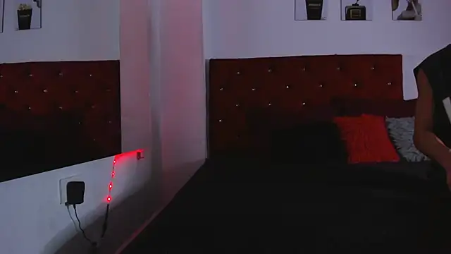 MaxPower003 Live XXX Chat
