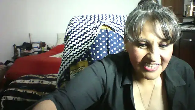 Chat XXX en directo de merlyna_goldens