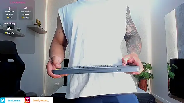 Brad_Summer – Naživo XXX chat