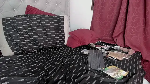 Shadow_Queen666 – Naživo XXX chat