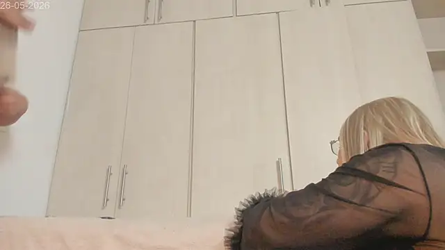 Angel_camm élő XXX-chatje
