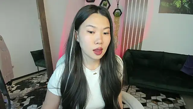 แชท XXX สดของ LunaPurrr