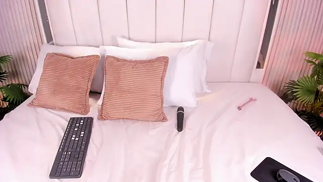 FiorelaSton's Live XXX Chat