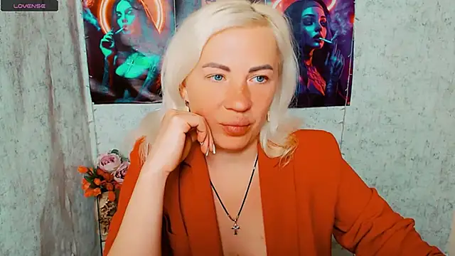 EmmaCat_: онлайн-секс-чат