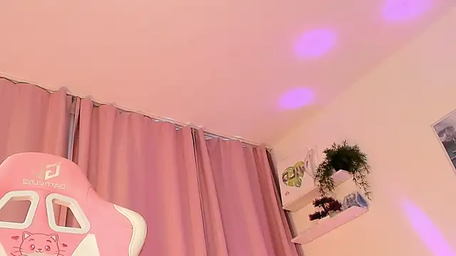 แชท XXX สดของ Luvienne_Belle
