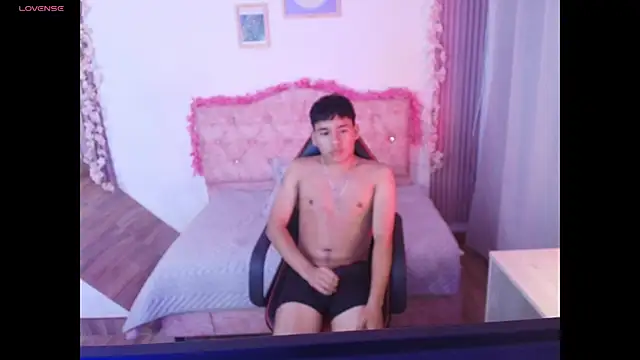 noa_hot69 Adlı Modelin Web Kamerası Şovu