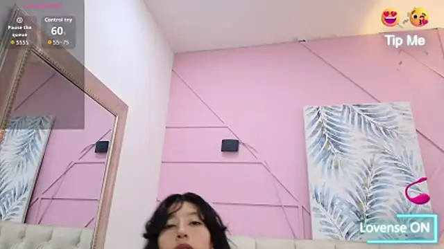 karolinee_66_'s Live XXX Chat