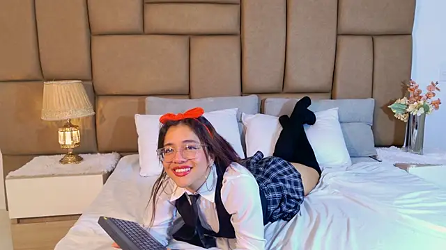 Chatroom XXX en direct de AntonellaBons