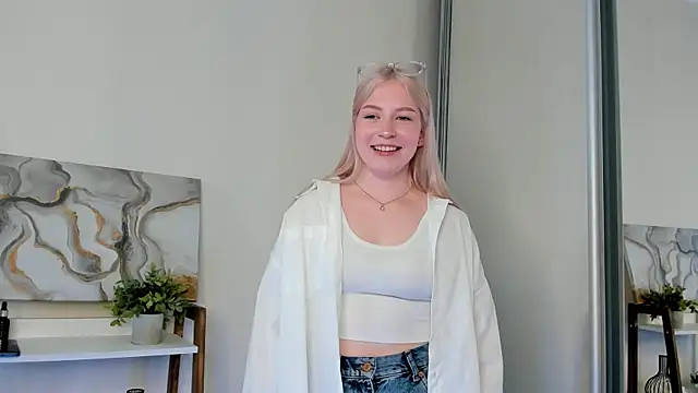 DeltaYunes Live XXX-Chat