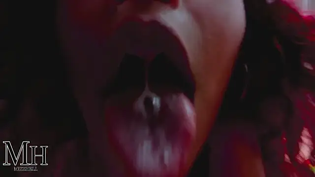 دردشة MizzHell الجنسية المباشرة