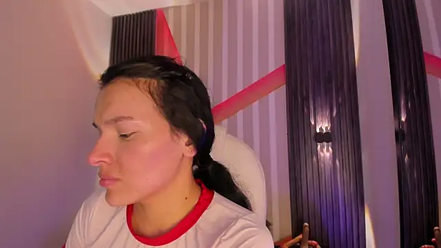_shantal_smith – Naživo XXX chat