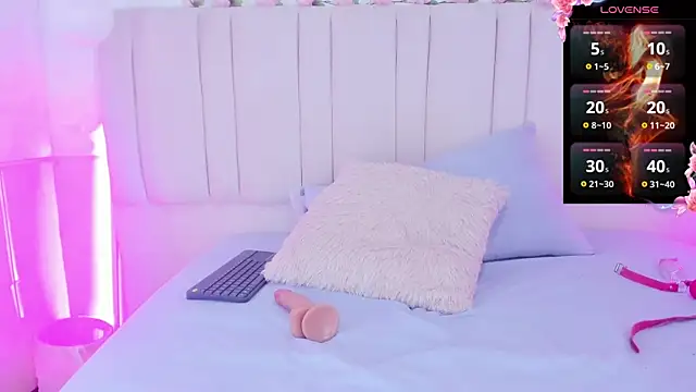 Онлайн чат XXX cloe_maisonn
