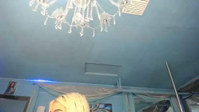Онлайн чат XXX ADRIANNA_FOX