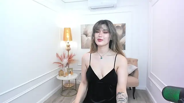 دردشة AnneTLi الجنسية المباشرة